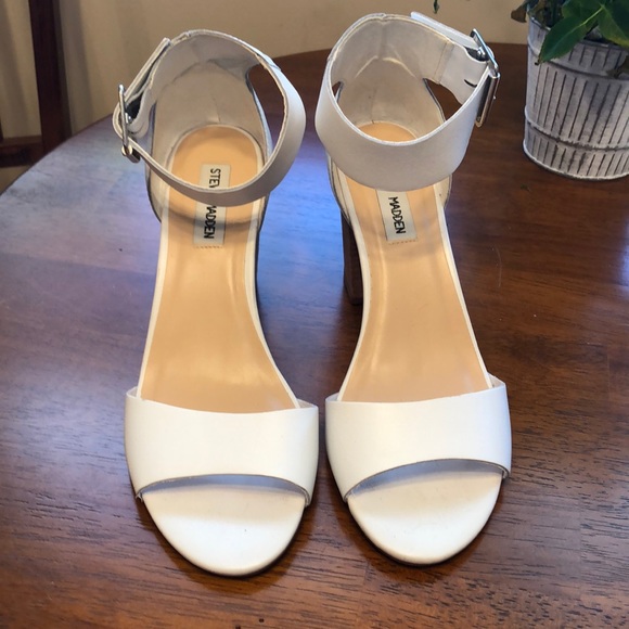 steve madden 2 strap sandals